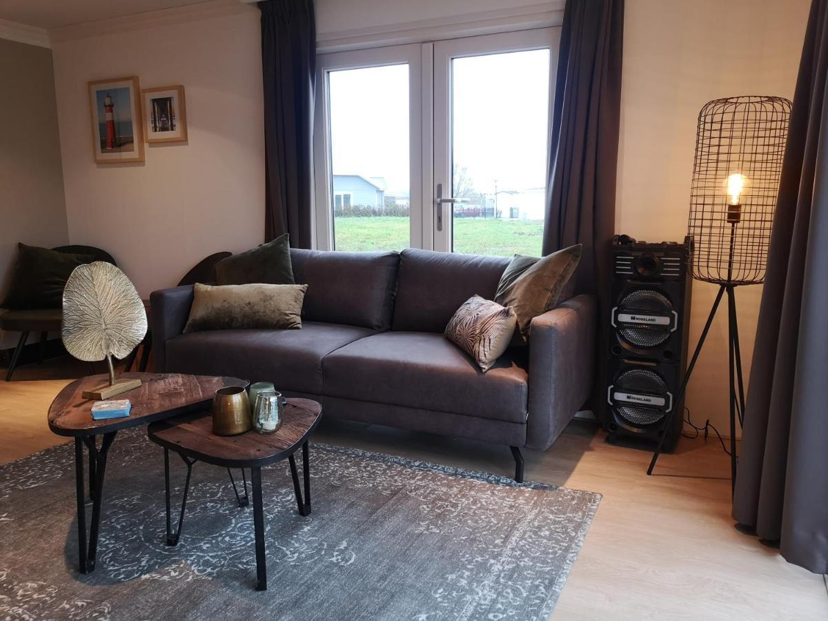 Вилла Gezellig Chalet Met Eigen Parkeerplaats, Park In Aanbouw, Geen Wi Fi Molenschot Экстерьер фото